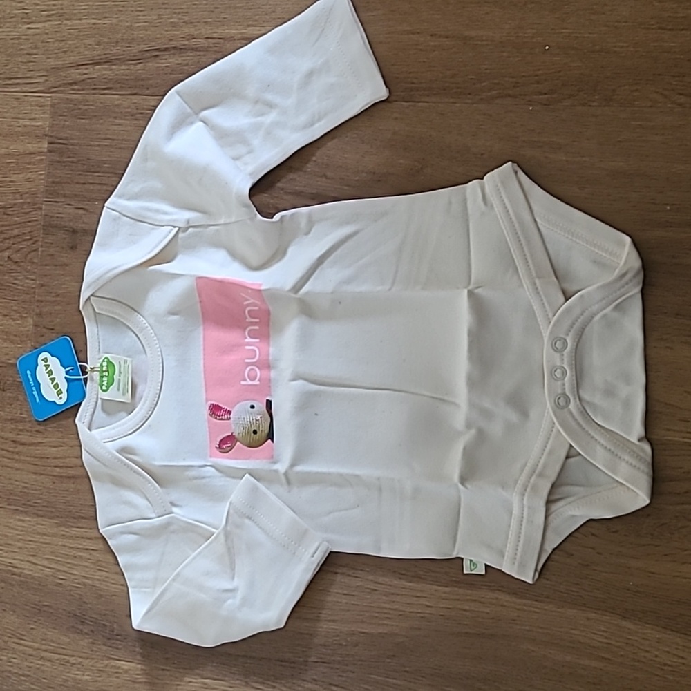 NWT Parade Organics onesie and pant set - size 3-6m